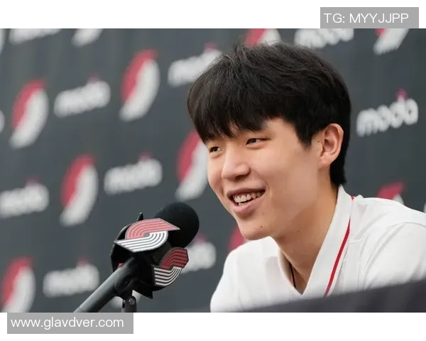 开拓者华裔小老板杨瀚森谈NBA在中国的影响力与投资机会